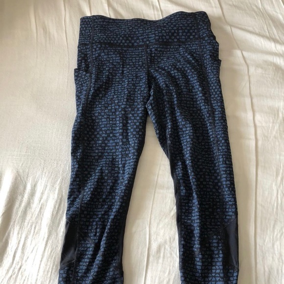 Lululemon Crop Leggings - Picture 1 of 2